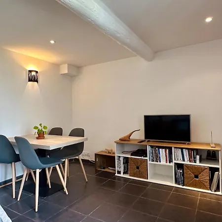 Apartmán T2 En Plein Coeur De Forcalquier